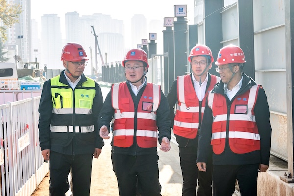 1763090616244886.jpg 11.12刘鹏总双山2.jpg